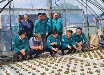 고용노동부·농림축산식품부 장관, 충주 외국인 근로현장 방문...폭염 대응 점검