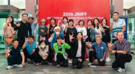 충북농아인협회 제천시지회, 지역 장애인 위한 찾아가는 영화관 사업 마무리