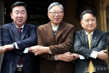 충북도·청주시 한화 잡기 승부수