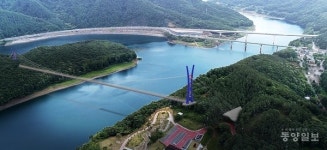 충북 옥천군 장계관광지에 출렁다리 들어선다.