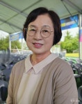 인터뷰/ 위로와 감동이 있는 시를 쓰고 싶어요