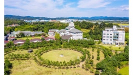 천혜의 숲과 믿음 속에 깃든 치유의 집 주은라파스요양병원