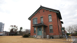 청주 주성초 박물관(1923년), 충북에서 가장 오래된 학교 건물