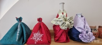 <클릭이사람> 서천의 맥문동과 노을을 보자기로 짓다