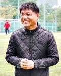 "고향서 축구도 하고, 친구들과 인생 이야기도 나누고"
