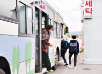 버스정류장·정차표지판 없는 대동면… 시내버스 어디서 타야 하나요