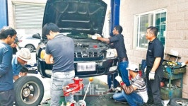 야근 마치고 곧바로 수업 오기도… 귀국해 정비센터 차리고 싶어요