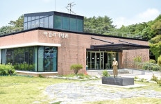 문학사 장엄한 산맥 이룬 토지의 작가