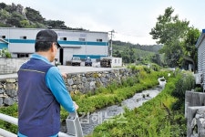 불법 폐기물 신고 급증 양심 어디에…