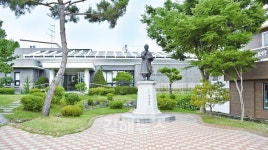 토속적인 언어로 그리움 노래한 시인 정지용