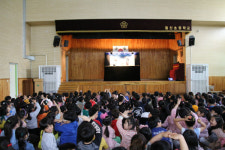 김해시아동보호전문기관, 월산초등학교 성학대예방인형극