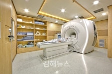 목 디스크, 통증 있다면 망설이지 말고 병원 찾아야