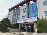 [단독]5시간 청소, 3시간은 식당보조… 을(乙)들의 전쟁 부추겼다