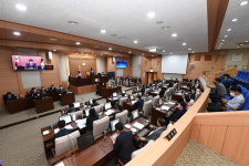 김해시의회, 제246회 임시회 개회