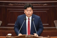 이시영 도의원, 코스트코 김해점 개점으로 외동사거리 교통체증 심화