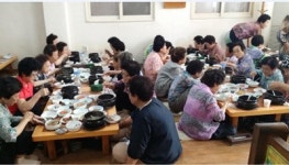 창원 용마여성경로당, 지역노인 삼계탕 대접