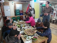 교방동 계림갈비, 독거노인 식사 대접