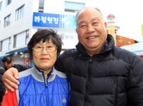 100원 벌면 50원 남 위해 씁니다
