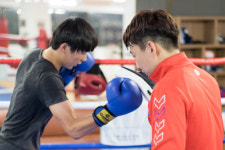 뮤직복싱 즐기며 균형몸매 만들죠