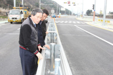 마산회원구청장, 송평로 교통시설물 점검