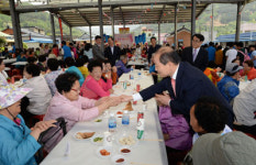창녕군 영산청년회, 경로위안잔치