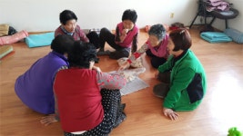 새마을운동밀양시지회, 경로당 감자 전달