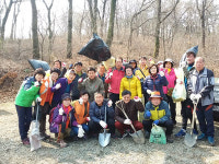 김해시 불암동주민자치위, 신어산 식목행사