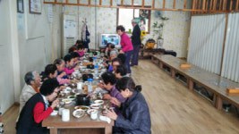 마산회원구 회성동 건강위, 점심 대접