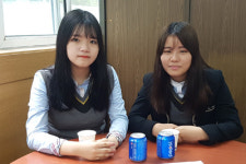 여고생들 응급조치 귀한 생명 구하다