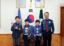 김해중부경찰서, 초등생 감사장 전달