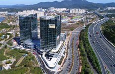 윙스타워 진주 새 랜드마크 우뚝