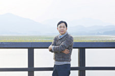 습지 이야기와 주남 대칭 美 사진에 담고 있죠