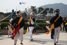 전통놀이하며 `소소한 행복` 누리세요