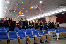 청렴 비행기 날리며 청렴 교육 다짐