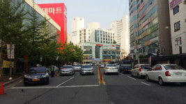 롯데마트 마산점주변 불법 주차 천국