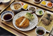 부산 해운대 돈까스 맛집 호천당 수제생돈까스와 시원한 소바가 인기
