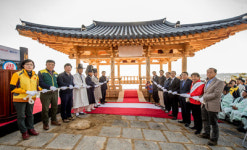 진주 비봉산 전망 정자 대봉정 섰다