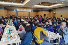 마산합포구 산호동， 지역 노인 초청 경로잔치 개최