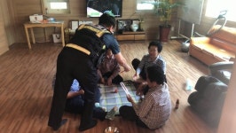 김해중부경찰서, 노인정 방문 교통안전 홍보