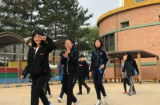 진영대흥초, 걷기를 통해 건강과 기부 두 마리 토끼 잡다