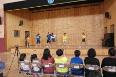 반성초, Alice in Wonderland 공연을 해요