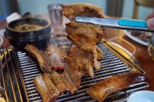 9월 가볼만한 샤로수길 핫플레이스는 어디? 서울대입구 맛집 돈뼈락연탄갈비