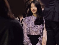 이진 코트 수지 바지…W컨셉 연예인 착용 입소문 마케팅 박차