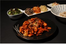 강북맛집 춘자신쭈꾸미, 색다른 양념맛으로 각종 연말 모임 회식장소로 관심