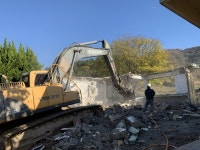 고성, 폐지학교인 삼오초등학교 외 2교 철거