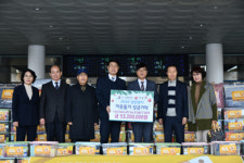 거제 신현교회, 성탄선물로 이웃 향한 빛 밝혀요