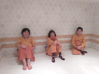 소금방 들어가 면역력 높여 건강 회복 체험해요