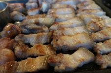 제주도 흑돼지 맛집 세화 그때그집, 사장님이 직접 초벌구이해 편하게 즐기는 두툼한 흑돼지구이