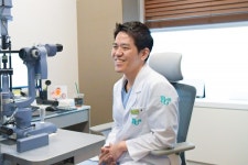 [건강 Tip]수술하지 않고 시력 교정한다는 드림렌즈란?