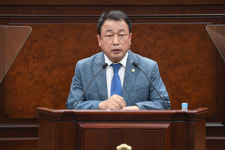 공항 관련한 산업 김해 적극 유치를
